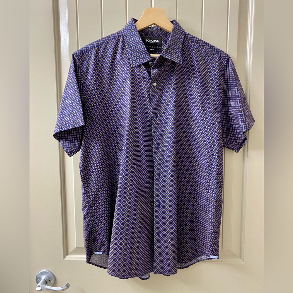Bonobos Stretch Riviera Short Sleeve Shirt
Shirt Size: L, Shirt Fit: Slim